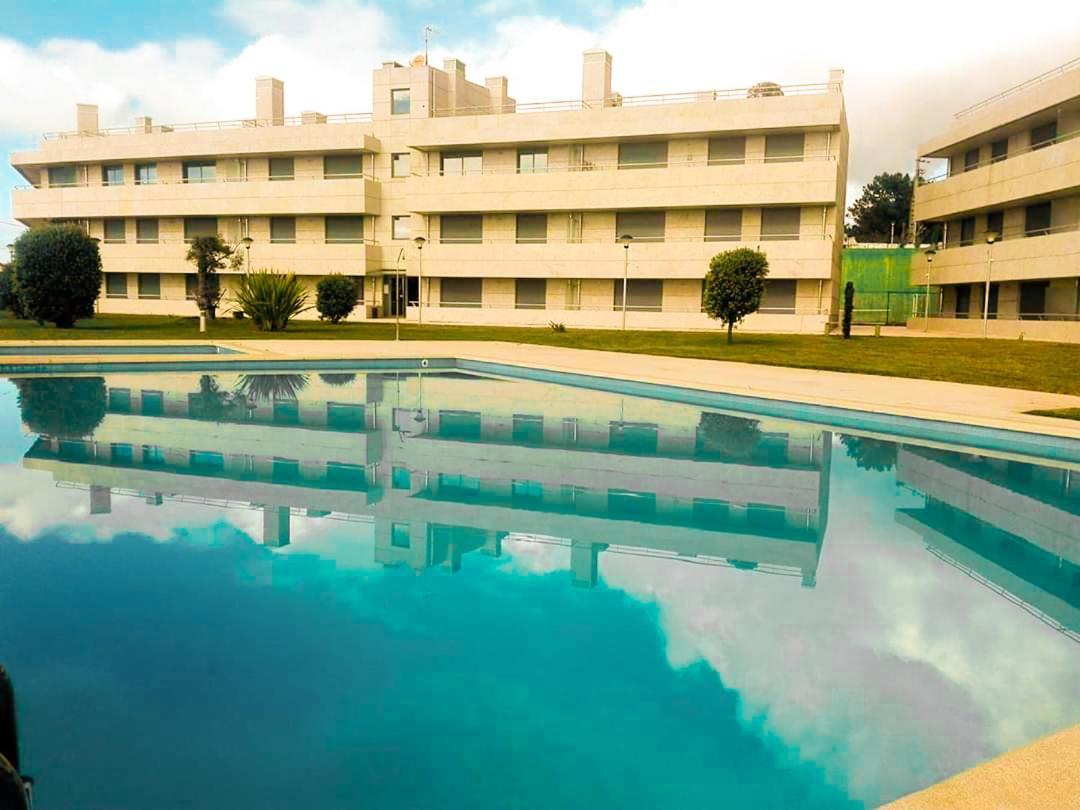 Beach Front Apartment - With Swimming Pool, Barbecue And Tennis Court! Viana do Castelo Eksteriør billede